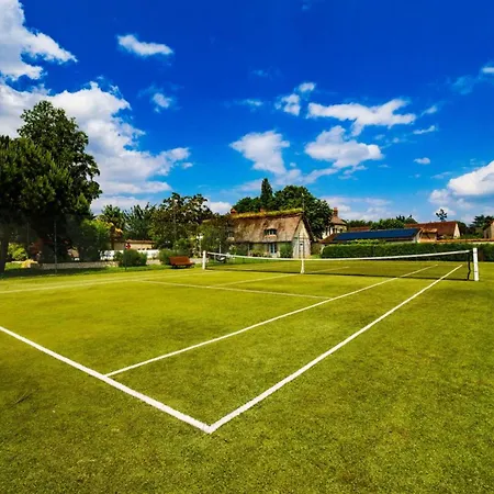 Maison Piscine & Tennis - Collection Idylliq Nyaraló Muids